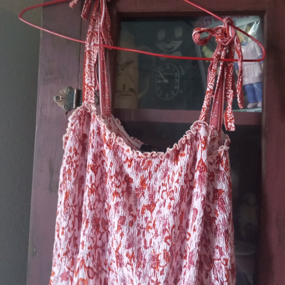 Pinkish floral print summer dress